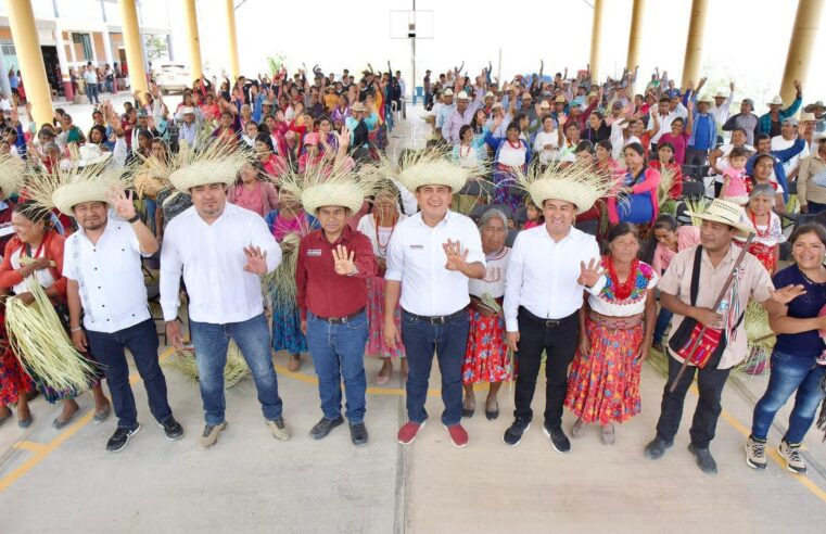 Recorre Sergio López Sánchez la Mixteca; invita a consolidar la Cuarta Transformación
