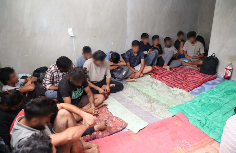 41 migrantes permanecían encerrados en una casa en la capital oaxaqueña