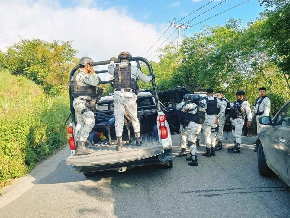 Se accidentan elementos tos de la Guardia Nacional en Pinotepa