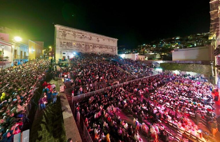 La Guelaguetza en el Cervantino tuvo un gran éxito