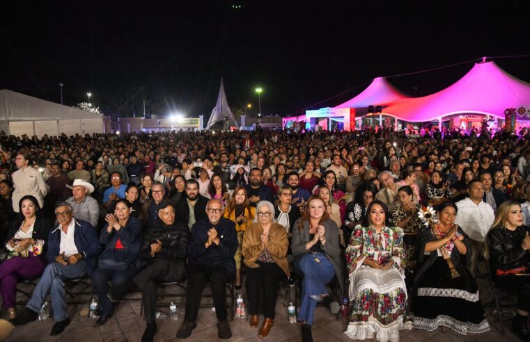 Oaxaca muestra el significado de Guelaguetza en Nayarit