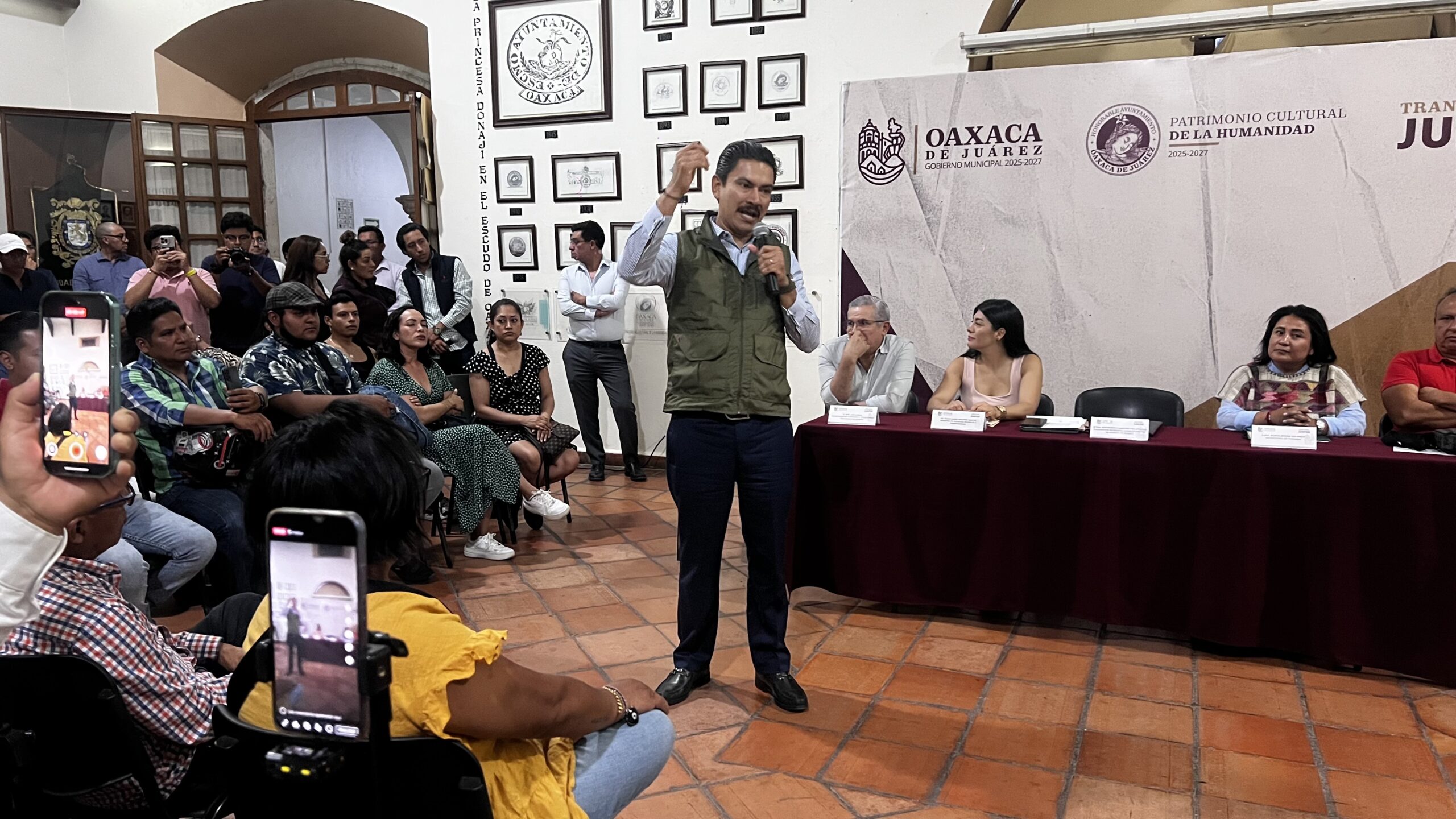 Ray Chagoya aclara dudas a creadores de contenido: “no se les cobrará por hacer su trabajo en espacios públicos”