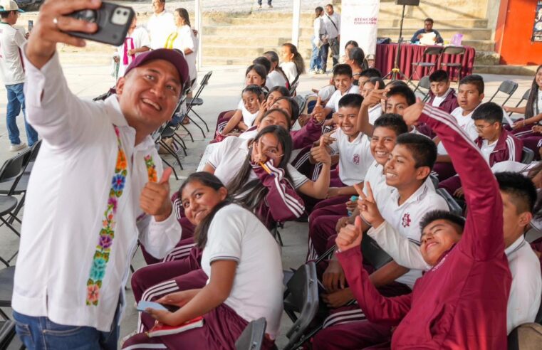Acompaña el senador Antonino Morales al gobernador Salomón Jara por la Sierra Norte de Oaxaca