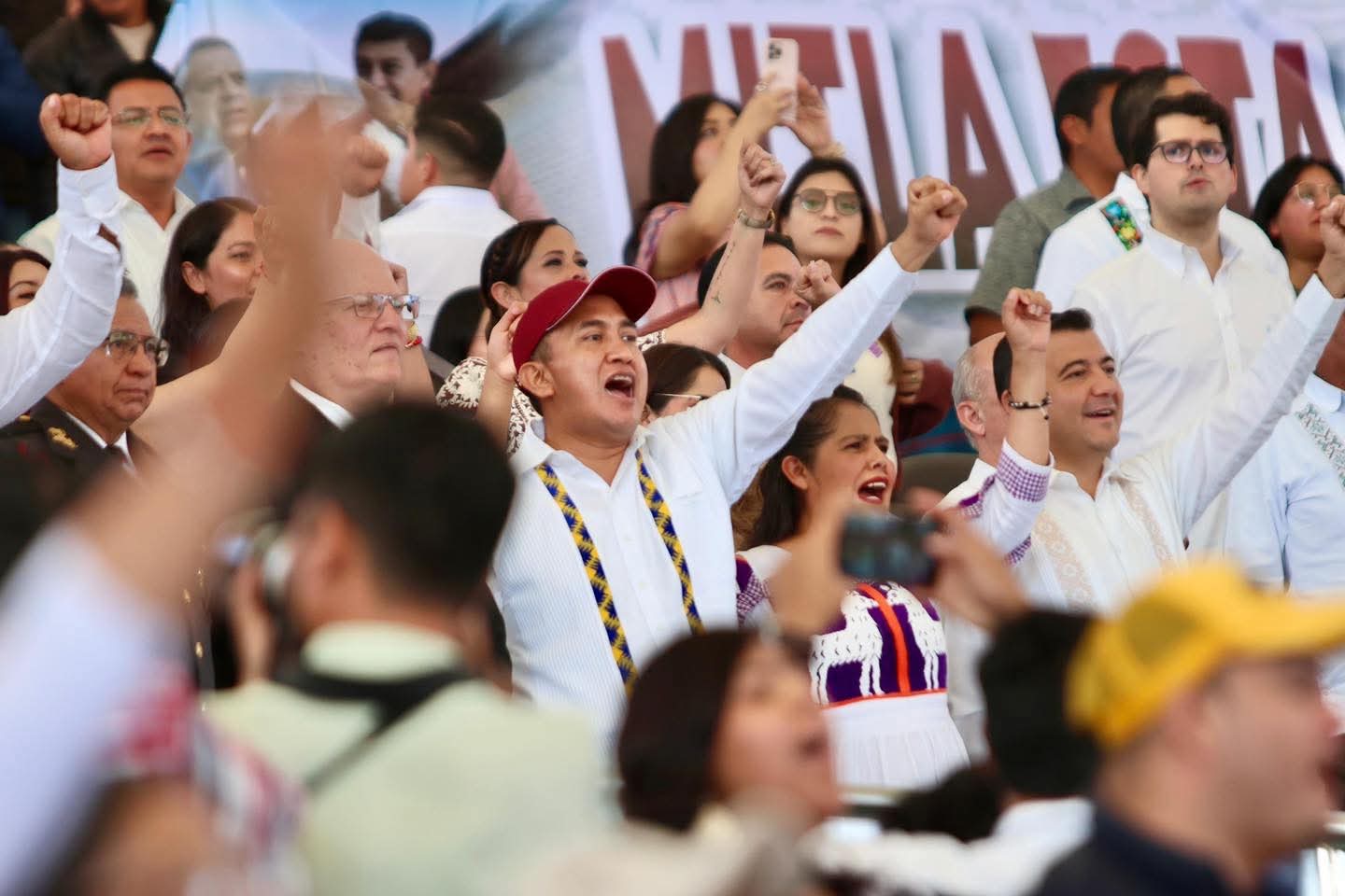 Antonino Morales Toledo respaldó a Salomón Jara durante su Informe de Gobierno
