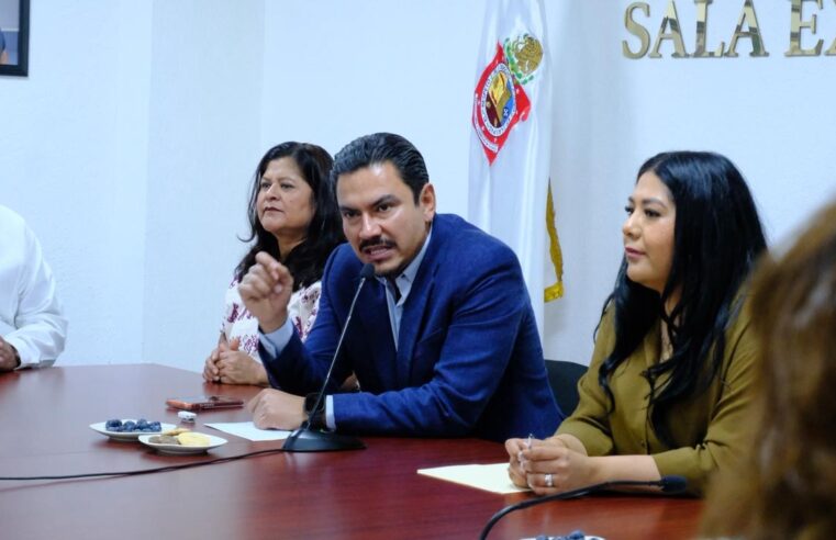 Ray Chagoya entrega Iniciativa de Reforma a la Ley de Ingresos 2026: ¡bajarán los impuestos en la capital de Oaxaca!