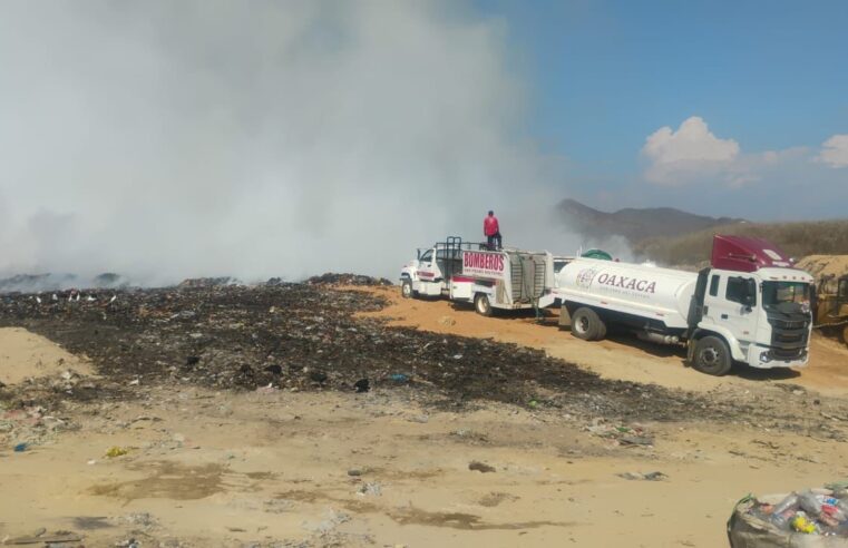 Se suma Ceabien a combate de incendio en basurero de San Pedro Mixtepec