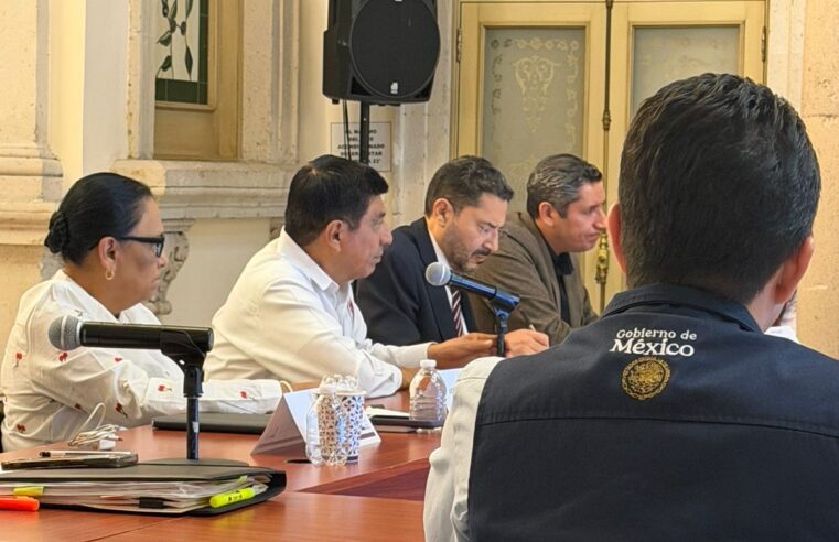Participa Salomón Jara en las mesas de diálogo con el magisterio