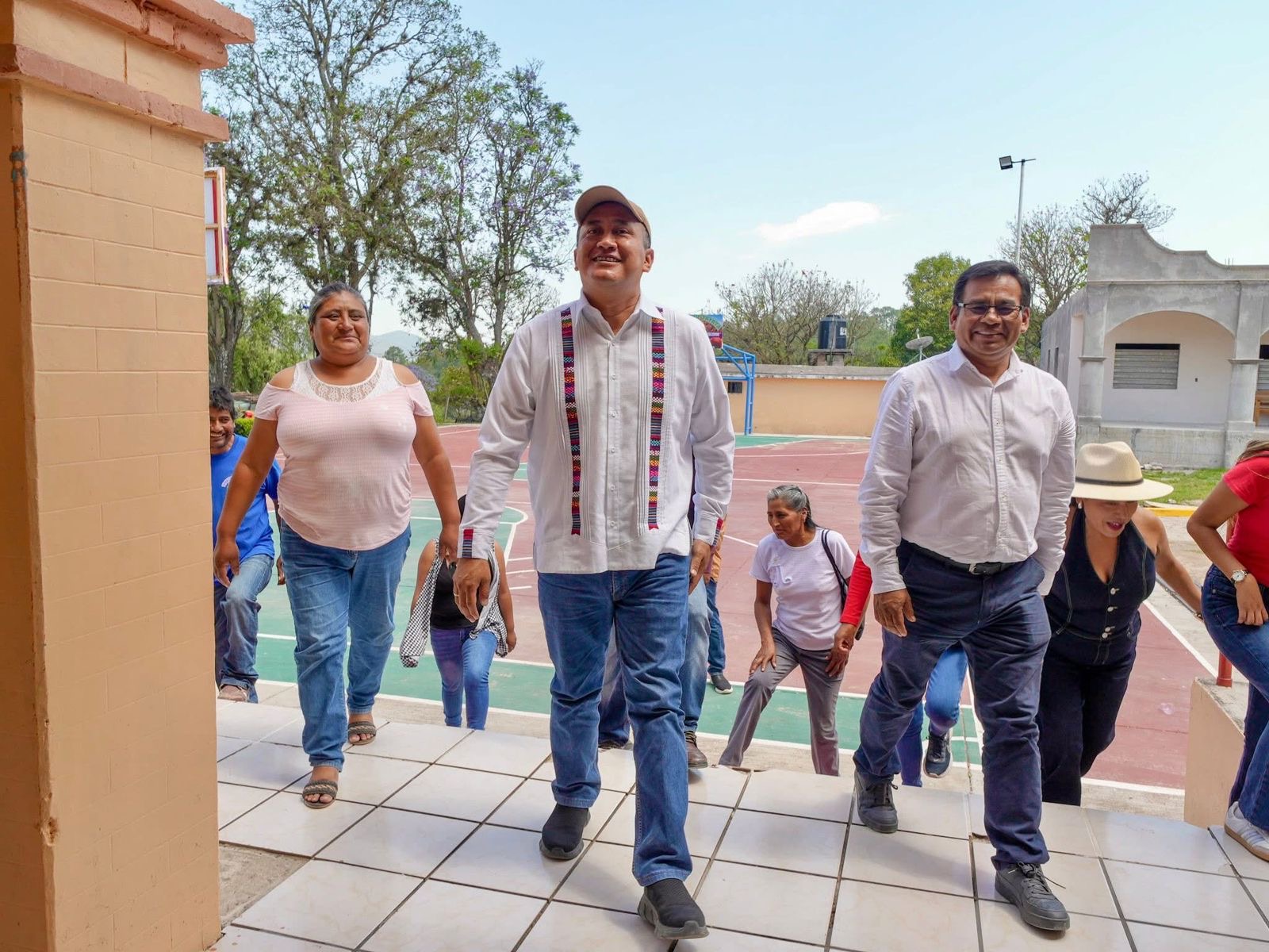 ”Las Transformaciones no llegan solas”: Antonino Morales recorre la Mixteca escuchando las necesidades del pueblo