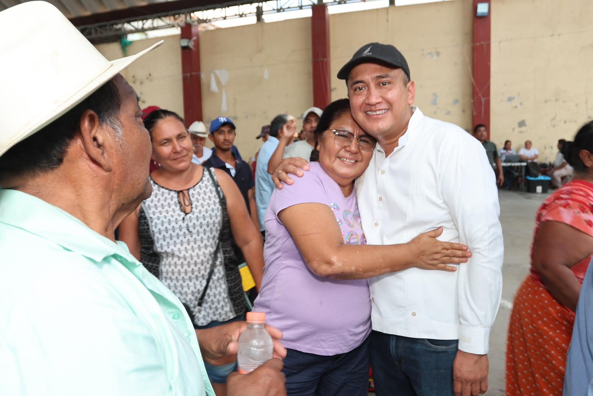 Casi 500 productores recibieron del Senador Antonino Morales insumos del programa de Autosuficiencia Alimentaria