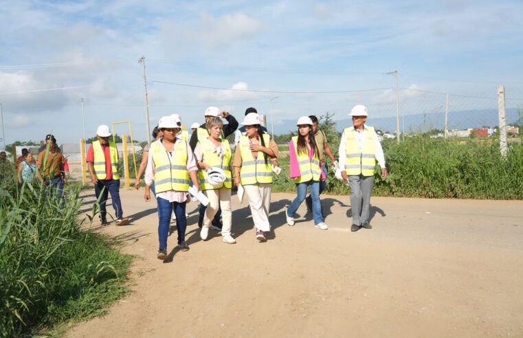 Lleva Nancy Benítez infraestructura eléctrica a una de las zonas con mayor rezago de Xoxocotlán