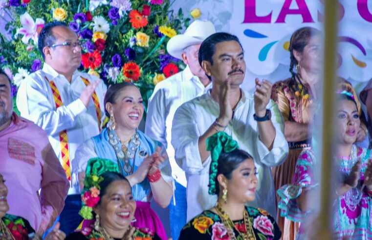 Oaxaca de Juárez lució su máximo esplendor durante la Calenda de las Culturas