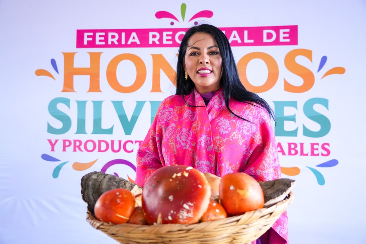 Muestra San Antonio Cuajimoloyas su riqueza biocultural en la Feria Regional de los Hongos Silvestres