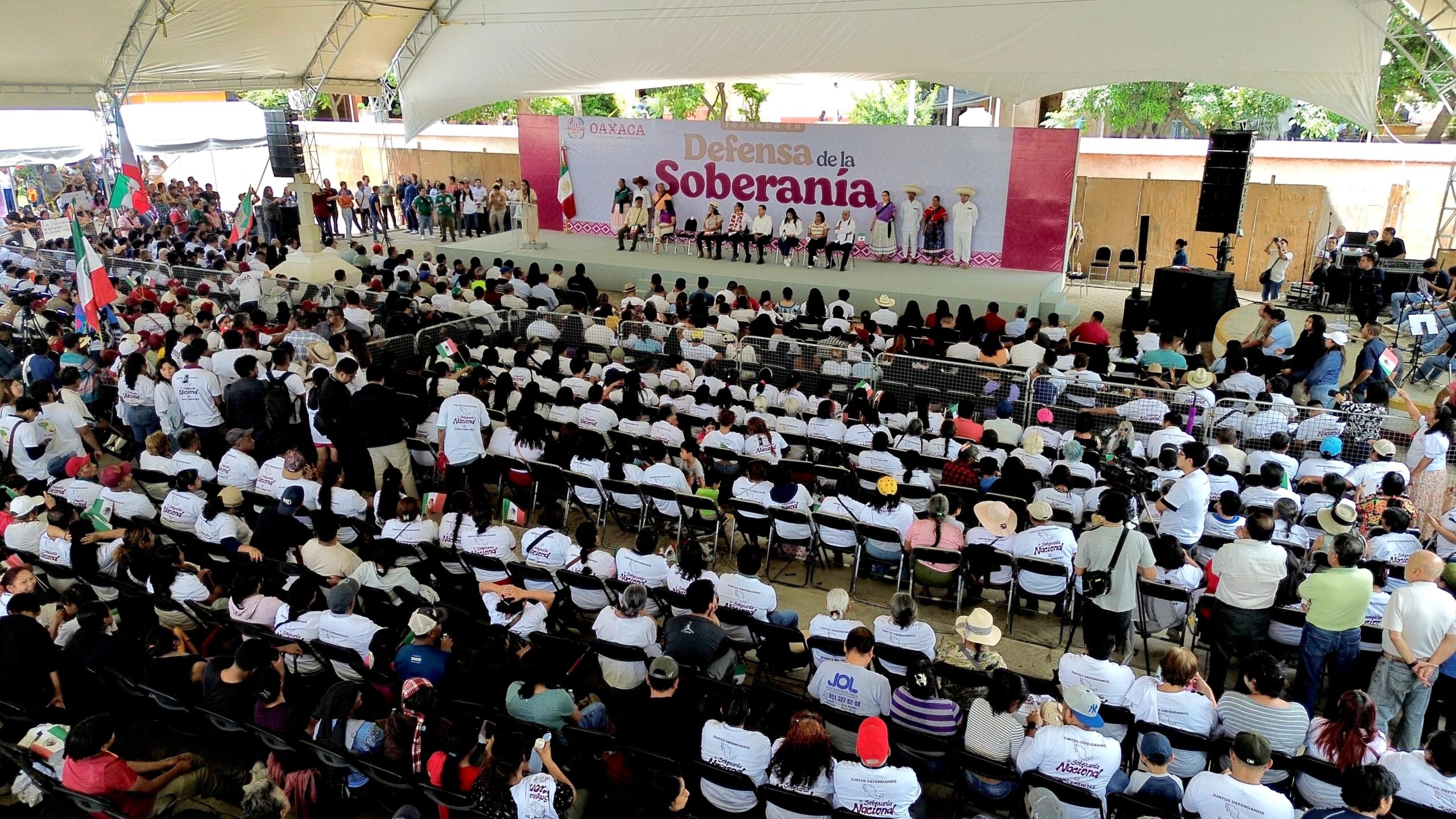 En Xoxocotlán,10 mil personas respaldan defensa de la soberanía nacional