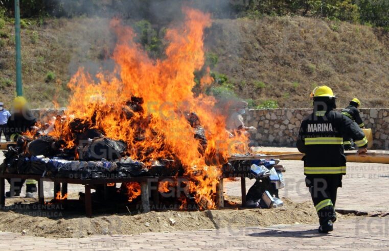 INCINERA FGR MÁS DE MIL 700 KILOS DE NARCÓTICOS EN OAXACA