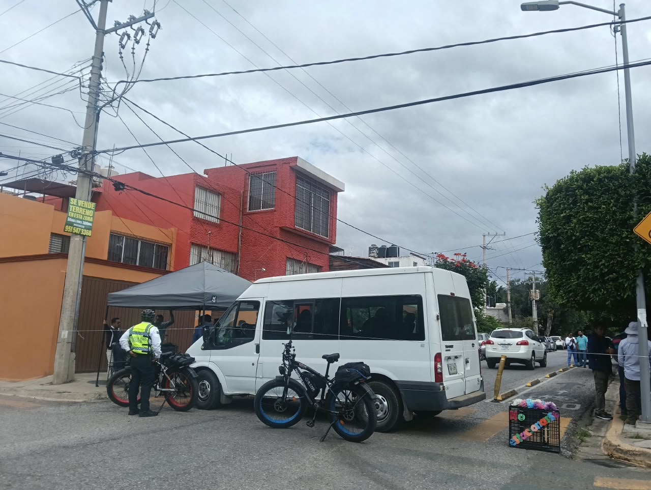 Trabajadores del IEEPO bloquean cinco puntos de Oaxaca; caos vial en la capital