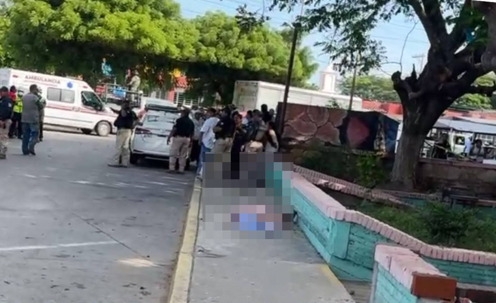 Ejecutan a joven de 23 años en Plaza Garibaldi de Juchitán; atacantes viajaban en moto