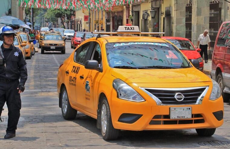 Retienen seis unidades por ofrecer viajes con Uber y DiDi en Oaxaca