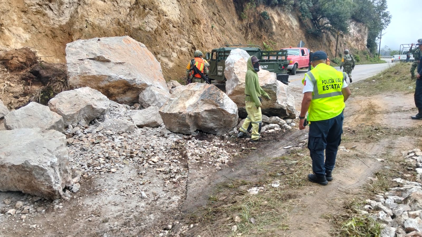 Derrumbe en Miahuatlán